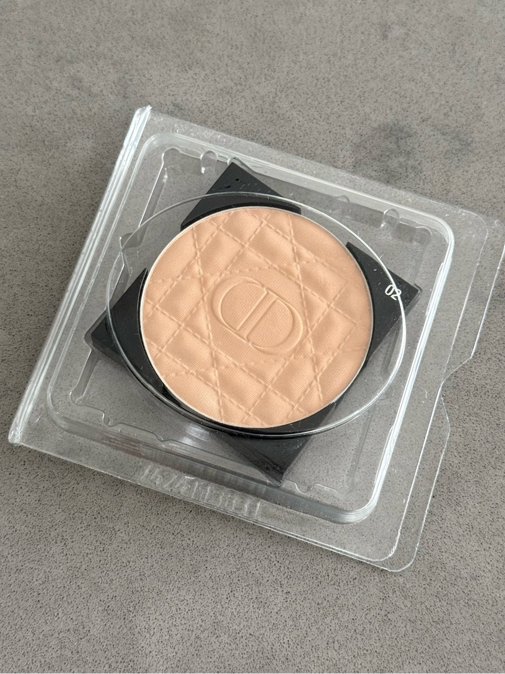 02 Dior Forever Nude Matte Filter Blurring Setting Powder